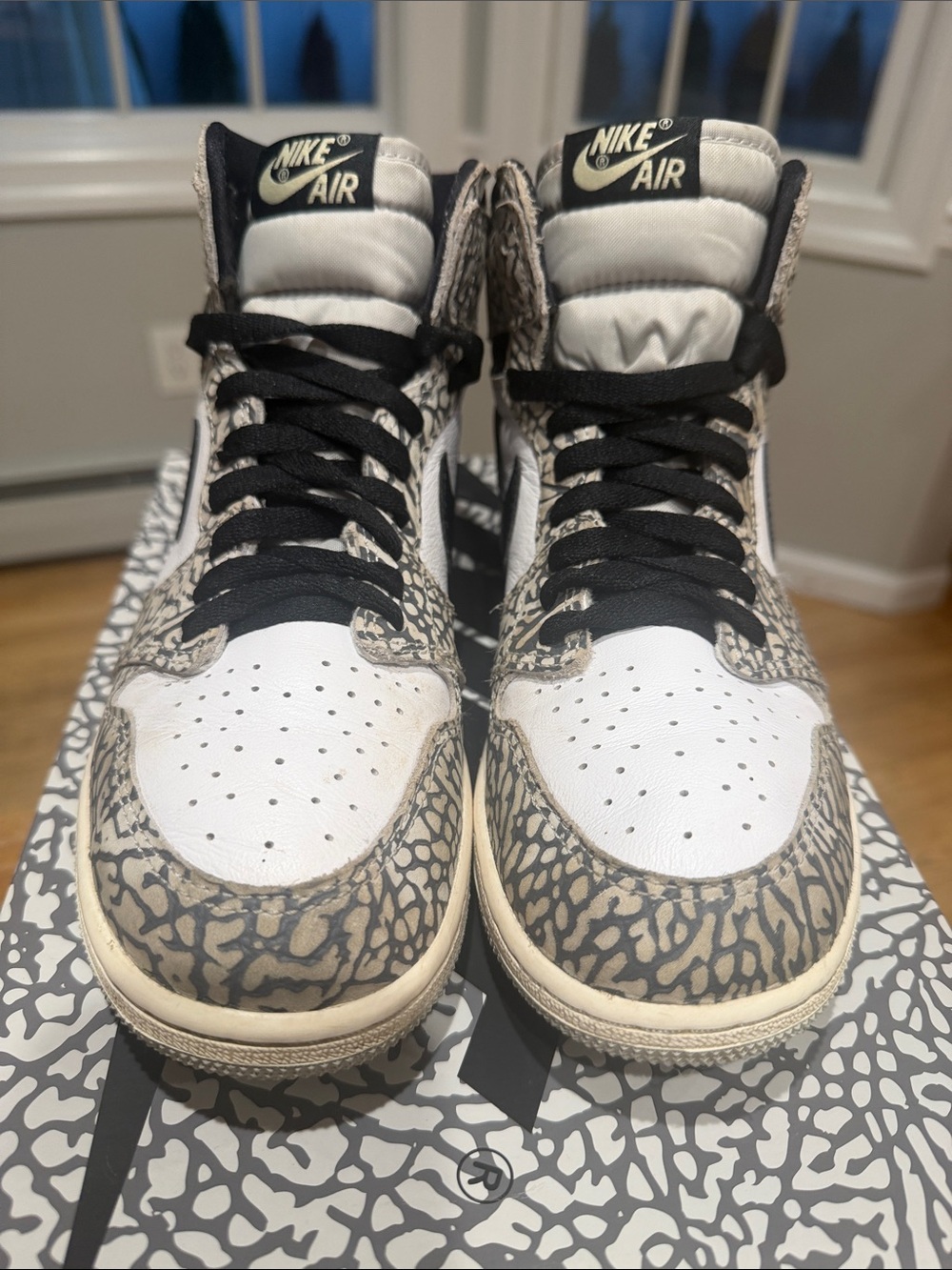 Nike Youth Jordan 1 Retro High OG White cement
